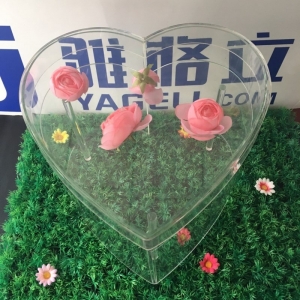 Прозрачная акриловая коробка для упаковки цветка в форме сердца 