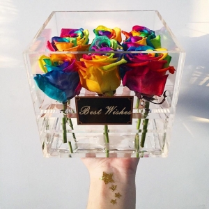акриловая подарочная коробка для роз