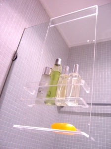 индивидуальные подвесные акриловые полки для ванной комнаты душевая кабина 