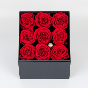 цветочная коробка с розы