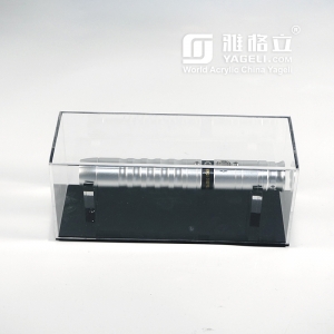 Оптовая прозрачная акриловая коробка для светового меча с черным основанием
 