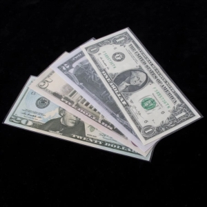 Оптовая продажа купюр в футлярах для банкнот 